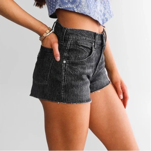 Wrangler Frayed Hem Festival Stretch Short - Picture 3 of 9